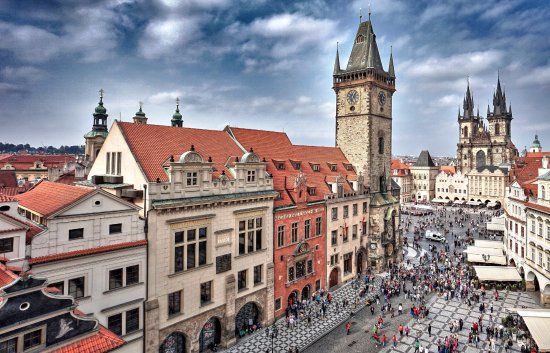 Astronomik Saat Kulesi